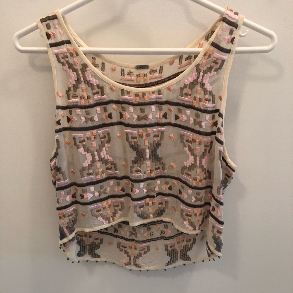 Chan luu tank
